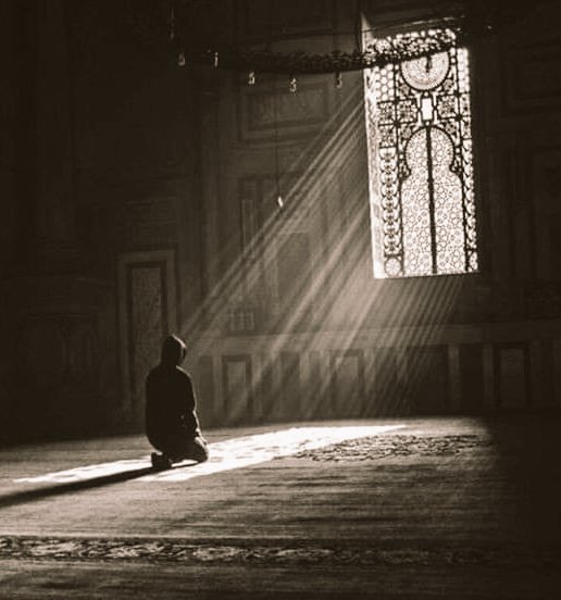 {رَبِّ لَا تَذَرْنِي فَرْدًا وَأَنْتَ خَيْرُ الْوَارِثِينَ} ..