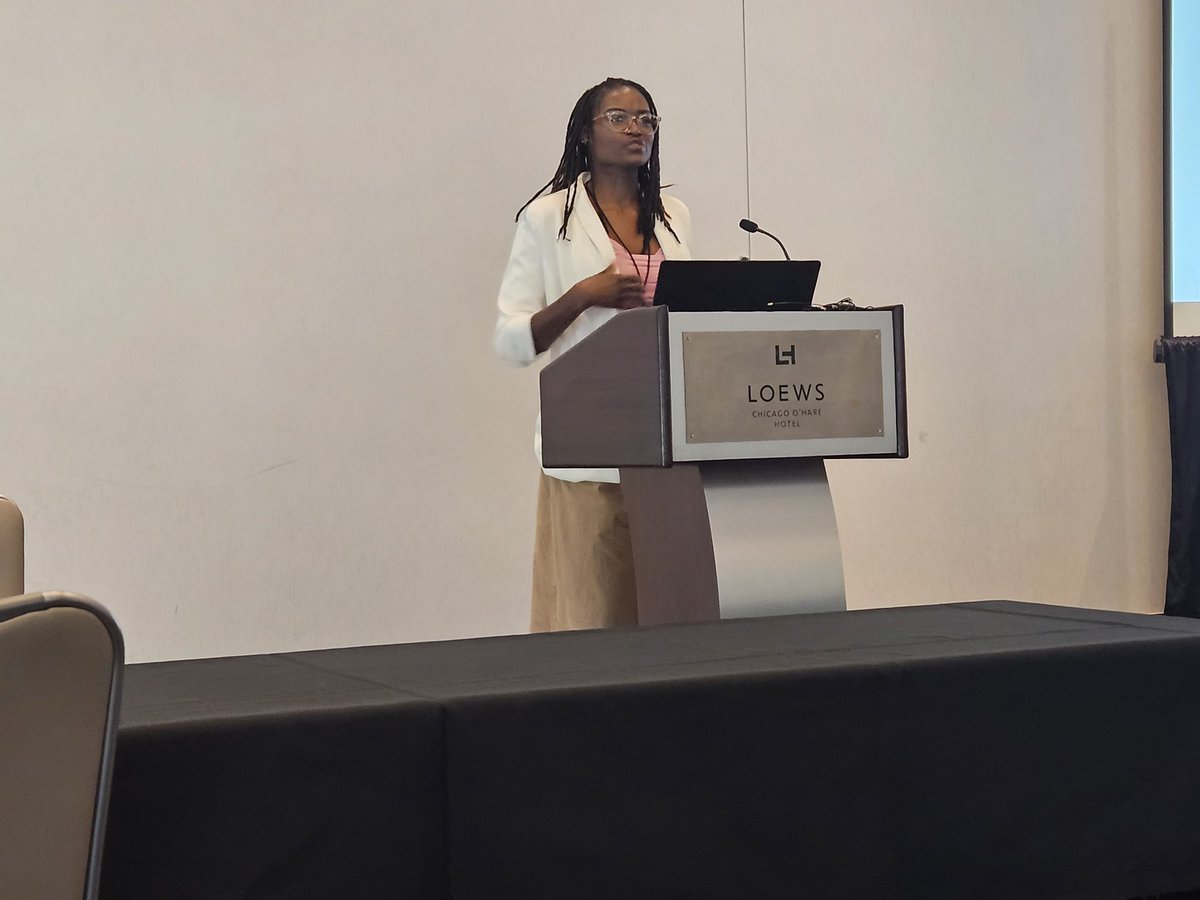 StairSabrina's tweet photo. @FMilhouseMD of Down There Urology giving a great talk on how to stay involved in SUFU while out in private practice #SUFUres23 https://t.co/p8AejEdHH2