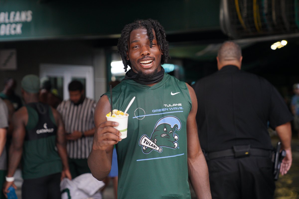 Just trying to stay cool 😎🍧

#RollWave | #NOLABuilt