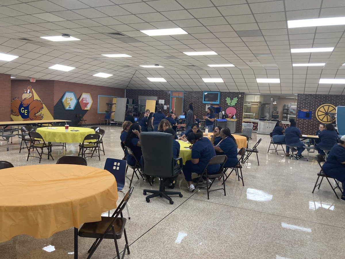 LAshley2016's tweet image. From committee planning meetings yesterday afternoon to supporting our families with Home Access Updates this morning @GrayES_AISD we will work together to be a part of the solution and not the problem. #LearningIsAnAdventure #FindTheGood