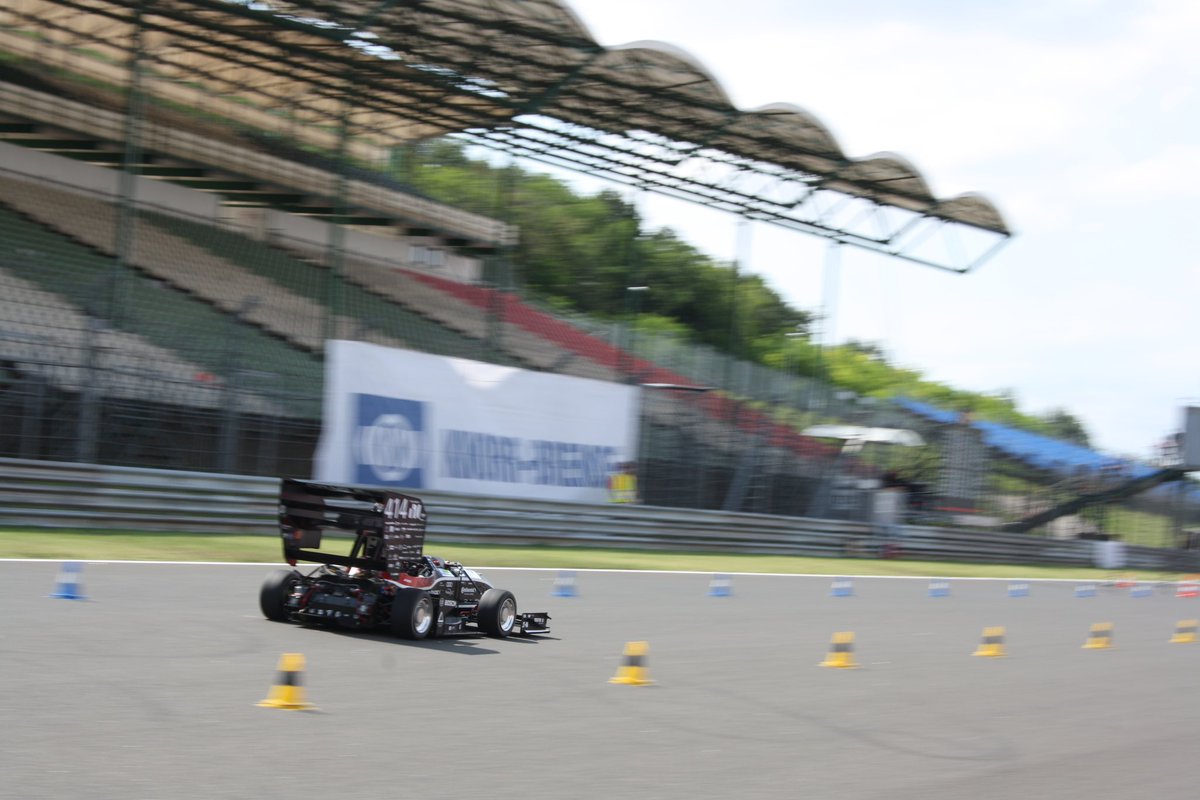 bme_frt's tweet photo. Formula Student East Day 3 🏎️🇭🇺
@FS_East
#bmefrt #bme #formularacingteam #formula #racing #team #formulastudent #fs #student #university #competition #racecar #electric #motorsport #engineer #zoe #hungaroring #fseast https://t.co/MfdLq8yFK4