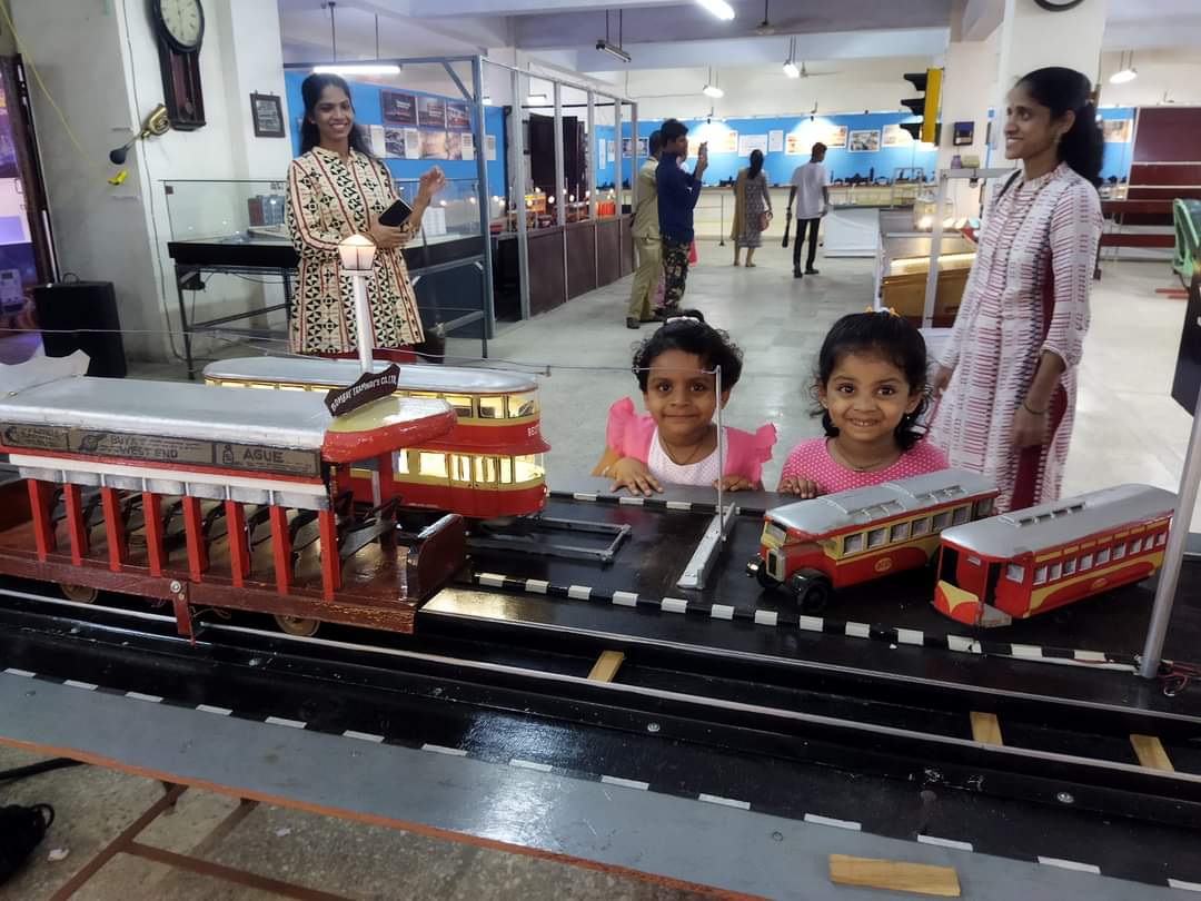 PadaveShubham's tweet photo. A wonderful response received from Mumbaikars on the very first day of BEST Undertaking's Exhibition held at Anik Depot on an occasion of BEST Day.

Do visit our BEST's Museum to know more about @myBESTBus
&amp; @myBESTElectric

#Mumbai #Bestundertaking
#Museum #Buses #Tram https://t.co/qQ6HzUX3bb