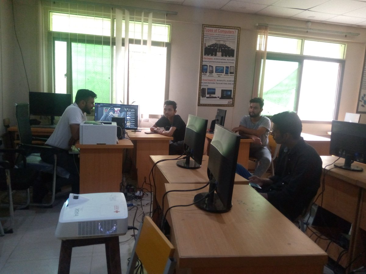 GIBCEMALIR's tweet photo. Today's Class Activities Of Search Engine Optimization(SEO) &amp; Digital Marketing of PM's Youth Skill Development Program under NAVTTC by Sir Uzair Uddin Sheikh &amp; Sir Shahzad Raza...05/08/2023
.
#digitalmedia #seomarketing #onlinebusiness  #NAVTTC #shortcourses https://t.co/1rw3GtjsgT