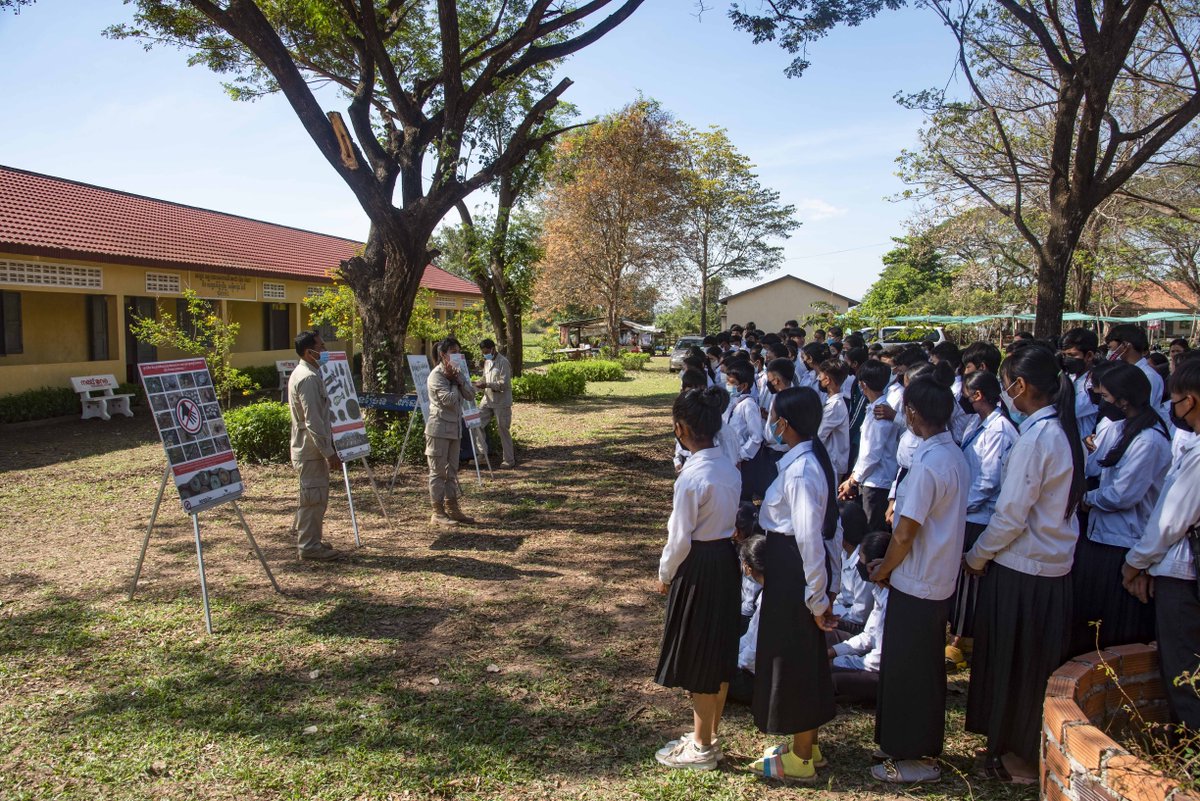 herorats's tweet image. Clearing landmines &amp;amp; other explosives is at the heart of what #APOPO Mine Action does to protect people &amp;amp; their livelihoods from weapons that have little to do with them. APOPO educates vulnerable communities about the risks of explosives to keep them safe. #EORE #riskeducation