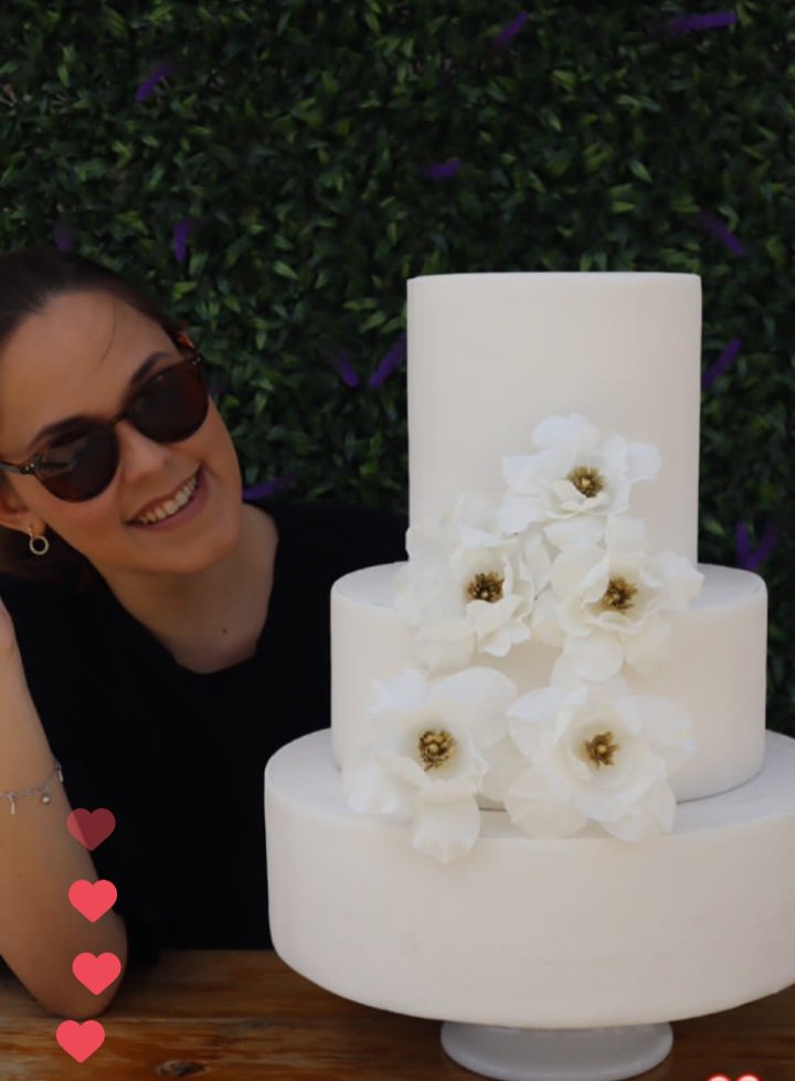 AvilasCake's tweet photo. Todo listo para entregar. 
¿Quieres una así para tu boda?
#5agosto #evento #caracas #Venezuela https://t.co/P7IB6tpYhl