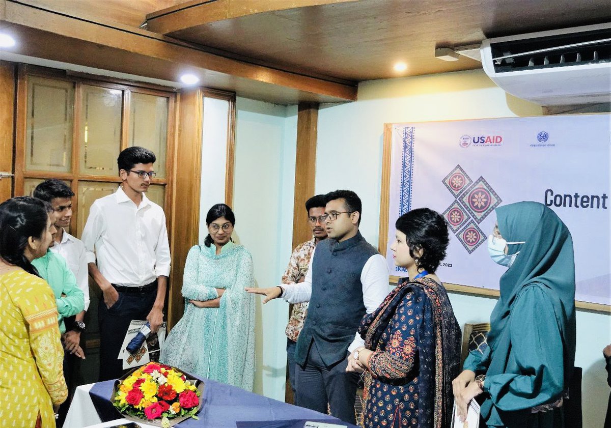 SMShaikat1's tweet photo. Glimpse of the #KnowledgeSuccess SRH content design workshop in Chattogram city on last Wednesday. 

A new local team of SERAC-Bangladesh   has also been formed to accelerate some upcoming initiatives in the area.

#KnowledgeSuccess #USAID #SERAC_Bangladesh https://t.co/nBmafjI2yD