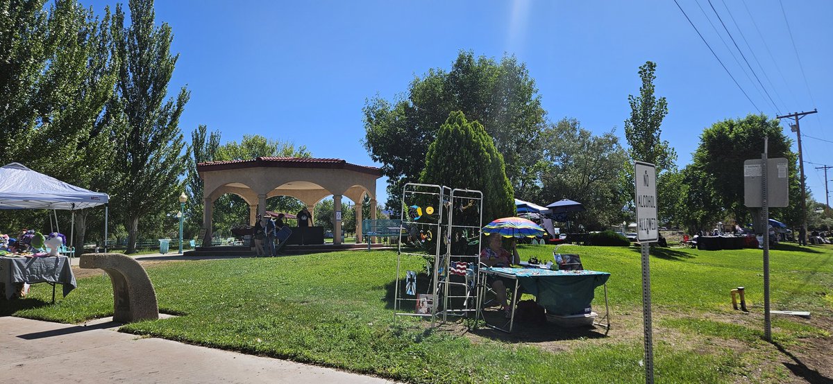 GrantsMSProject's tweet photo. The Farmer's Market is underway at Riverwalk Park until 12:30! Come check it out! The market offers fresh produce and homemade crafts from local vendors! https://t.co/hA7nrRF86H