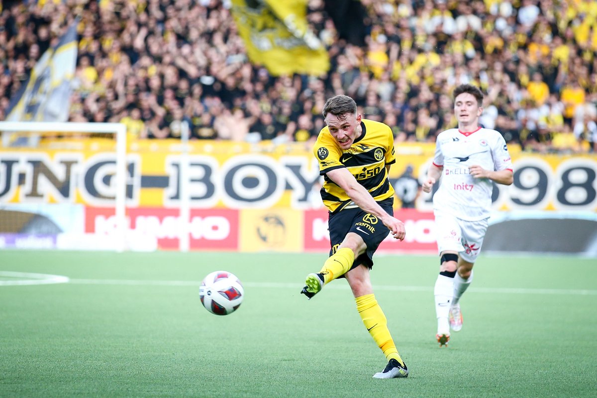 BSC_YB's tweet photo. Pause im Wankdorf, YB fรผhrt mit 3:1 gegen Winterthur. #BSCYB #YBFCW https://t.co/nGgiPL7Wtj