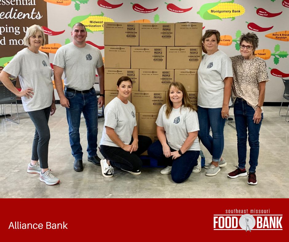 Volunteers are essential to helping us distribute food to our neighbors facing hunger. We couldn't do our work without them!

Big thank you to our groups this week from Alliance Bank and Vintage Software, LLC  and the individuals who joined us!
