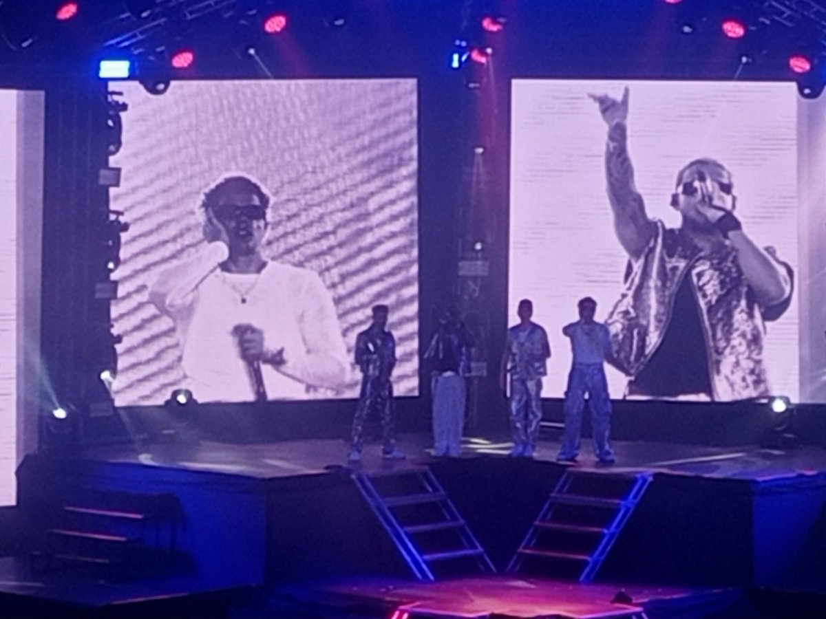 dayilove4's tweet photo. @CNCOmusic 1/Julio- Coliseo Voltarines Polo-Ecuador🇪🇨😍💟.
Esa fue nuestra primera y última cita🥹😭😘 #CNCOUltimaCita https://t.co/ukjGiNbSPd