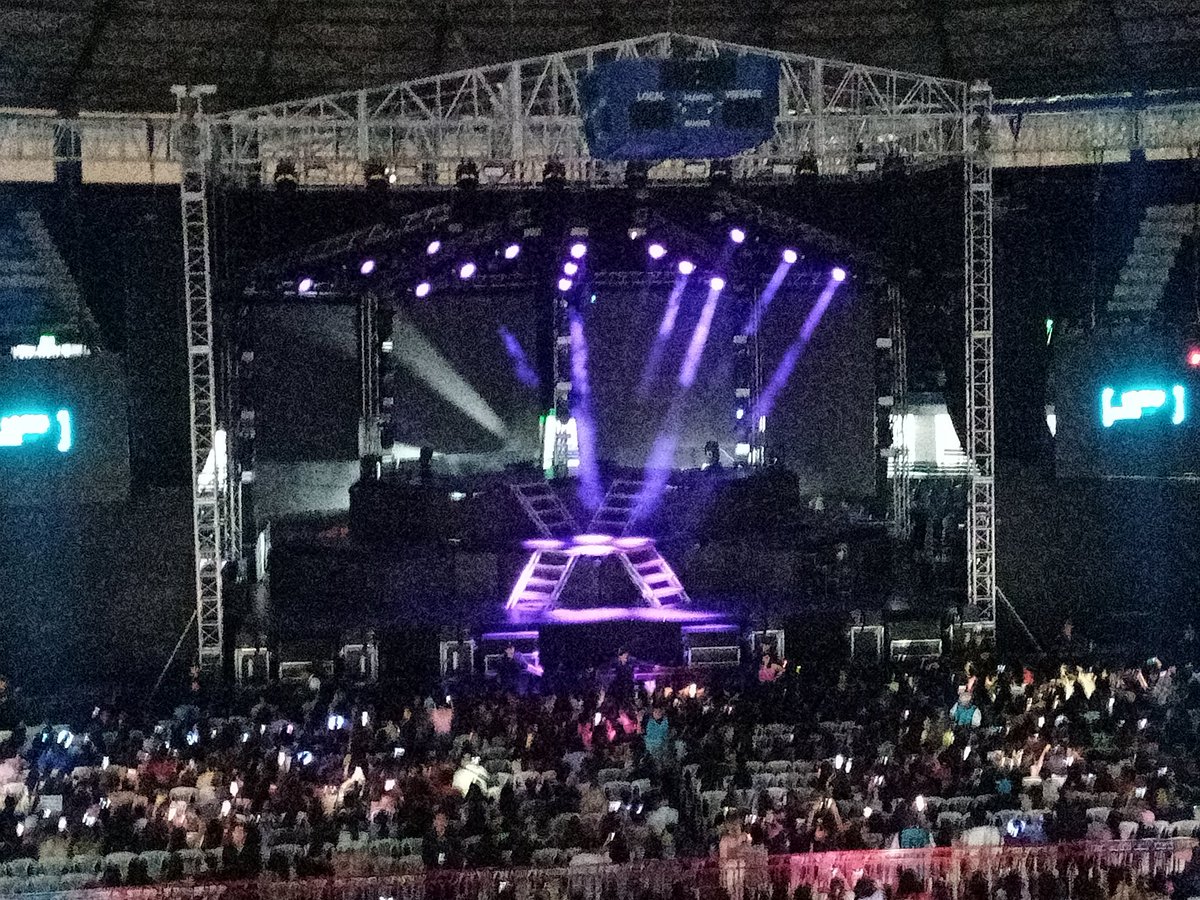 dayilove4's tweet photo. @CNCOmusic 1/Julio- Coliseo Voltarines Polo-Ecuador🇪🇨😍💟.
Esa fue nuestra primera y última cita🥹😭😘 #CNCOUltimaCita https://t.co/ukjGiNbSPd
