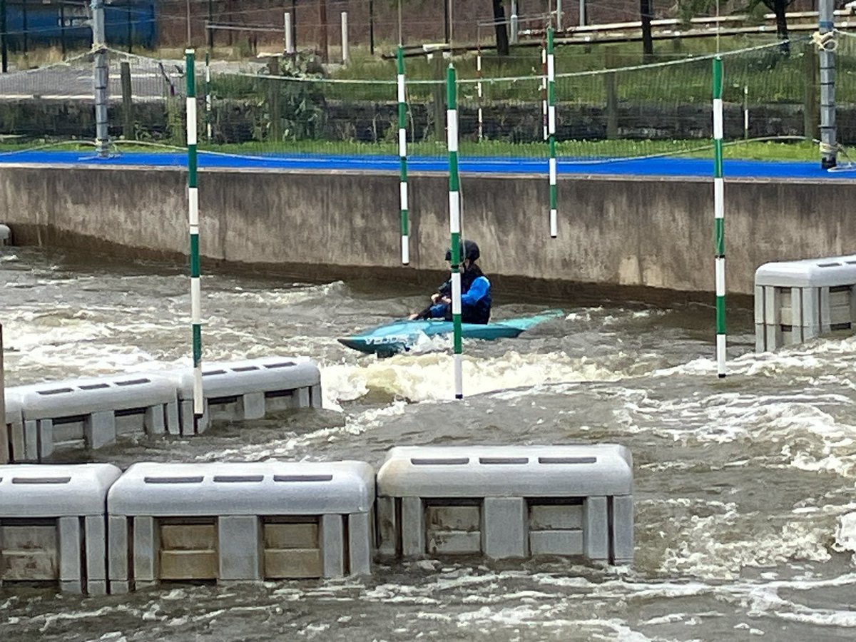 Today we were <a href="/PinkstonAWWC/">Pinkston Watersports</a> practicing on 2 pumps for next weeks competition. Great to see 3 pumps on today #slalom #livelaughlove isla_k1_paddler