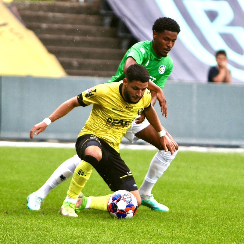 VVVVenlo's tweet photo. VVV-Venlo heeft de voorbereiding op het nieuwe seizoen zaterdagmiddag afgesloten met een nipte nederlaag. In de traditionele Herman Teeuwen Memorial was Fortuna Sittard in een vermakelijke wedstrijd net te sterk voor de ploeg van trainer Rick Kruys: 2-3. ⬇️

#VVVFOR #HTM