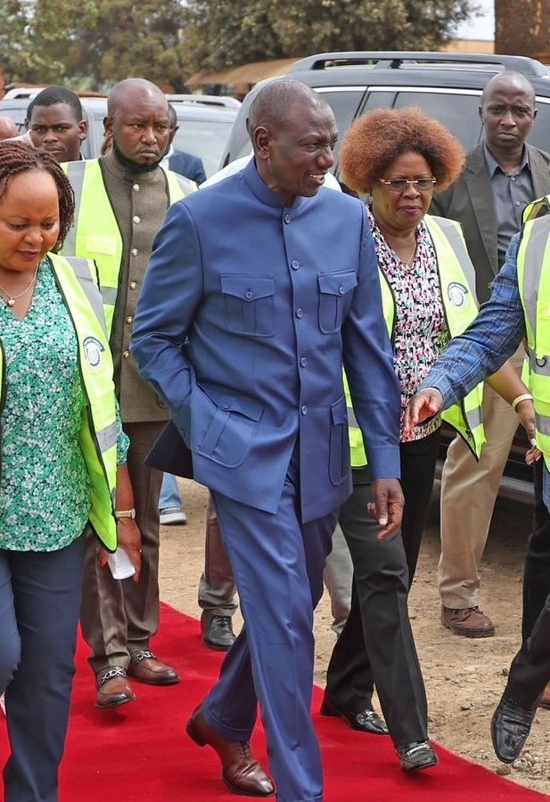 davitheempire's tweet photo. Kuiongoza KENYA sio jambo jepesi https://t.co/7DIBWivi52