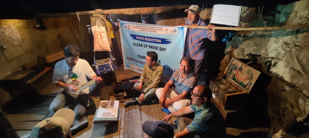 DIPR_Kargil's tweet photo. Tourism Dept. Kargil organizes cleanliness-cum-awareness drive at #Hunderman village
@tourismgoi
@utladakhtourism
@sectourismutl
@LadakhSecretary
@dc_Kgl
@Info_Ladakh
@ddnewsladakh
@DDNewslive
@prasarbharti
@PIB_India https://t.co/OYLcJFivlW
