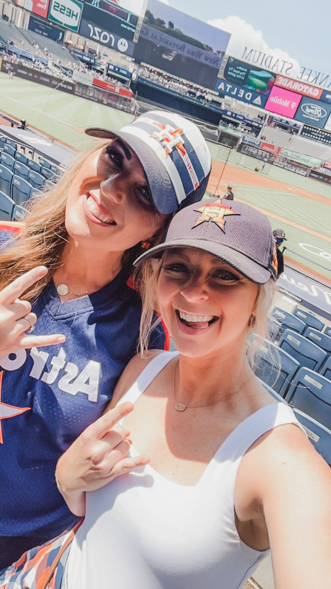 Astros Teacher ⚾️ 🤘🏼 on X: It's so freaking hot today. I miss MMP and  that beautiful roof - will never complain about the A/C again 😆. NOW LET'S  GO 'STROS!!!!! It's