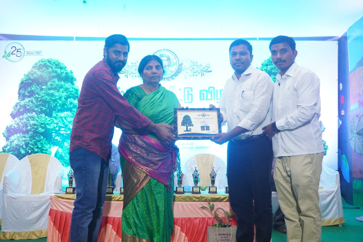 ssbrajuadv's tweet photo. I am extremely grateful and honored to have received an award from the #Netaji_Tree_Bank for my dedicated #Social_Service
 It is an honor to be recognized for my efforts
Thank you to everyone who has been a part of my journey and continues to inspire me. #SocialService 
#Thankful https://t.co/0iPRGGtDxi