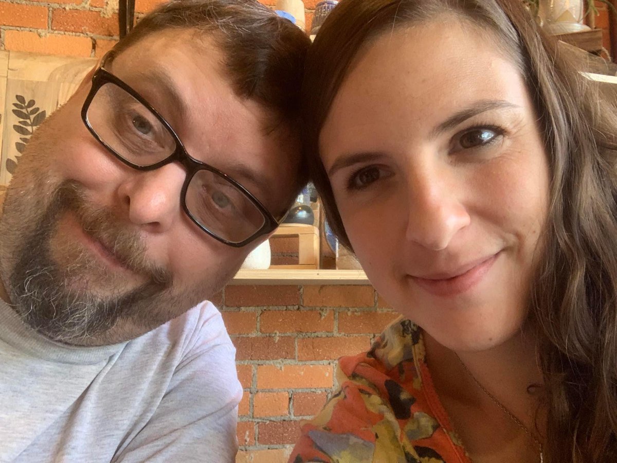 HannahSpuler's tweet photo. Me: I guess I'm not fat. I don't know why I always think I'm fat.
Husband: Because you're delusional.
Me: I think it's my arms. And my legs.
Husband: No, it's your head.
😂
#marriage #bestresponse https://t.co/D4TvAwvZM0