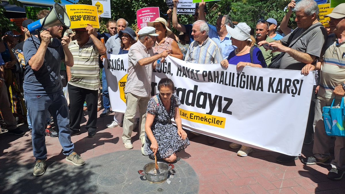 Ankara’da zamlara karşı kitlesel eylem: “Onlar için ‘rasyonel’ olan emekçiler için akıl dışıdır, bu gidişata son vermek için bir aradayız”

sendika.org/2023/08/ankara…