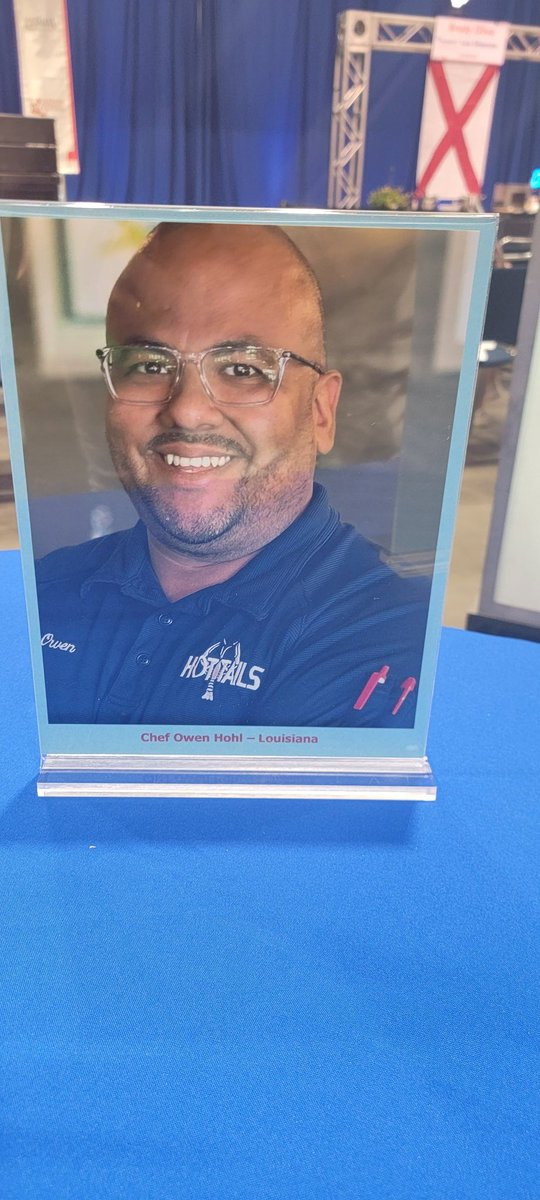 JJfischtziur's tweet photo. Representing Louisiana Grace King Grad and my former ProStart Student Owen Hohl. Great American Seafood Cookoff #jppss #gracekinghs #lraef https://t.co/0FhFtWPFM3