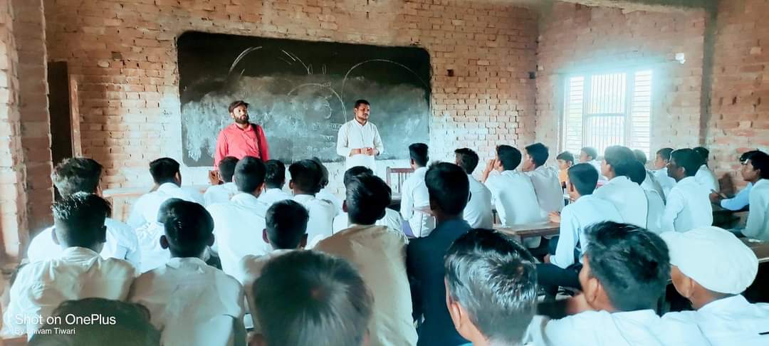 pkkashi221308's tweet photo. #MemberShip_Drive #अभाविप_मछलीशहर
अखिल भारतीय विद्यार्थी परिषद मछलीशहर जिले के कार्यकर्ताओं द्वारा होरिल राव इंटर कॉलेज कुँवर पुर में छात्रो की सदस्यता कराई गई।
@ABVPVoice @iGhanshyamShahi https://t.co/7MASJJWW11