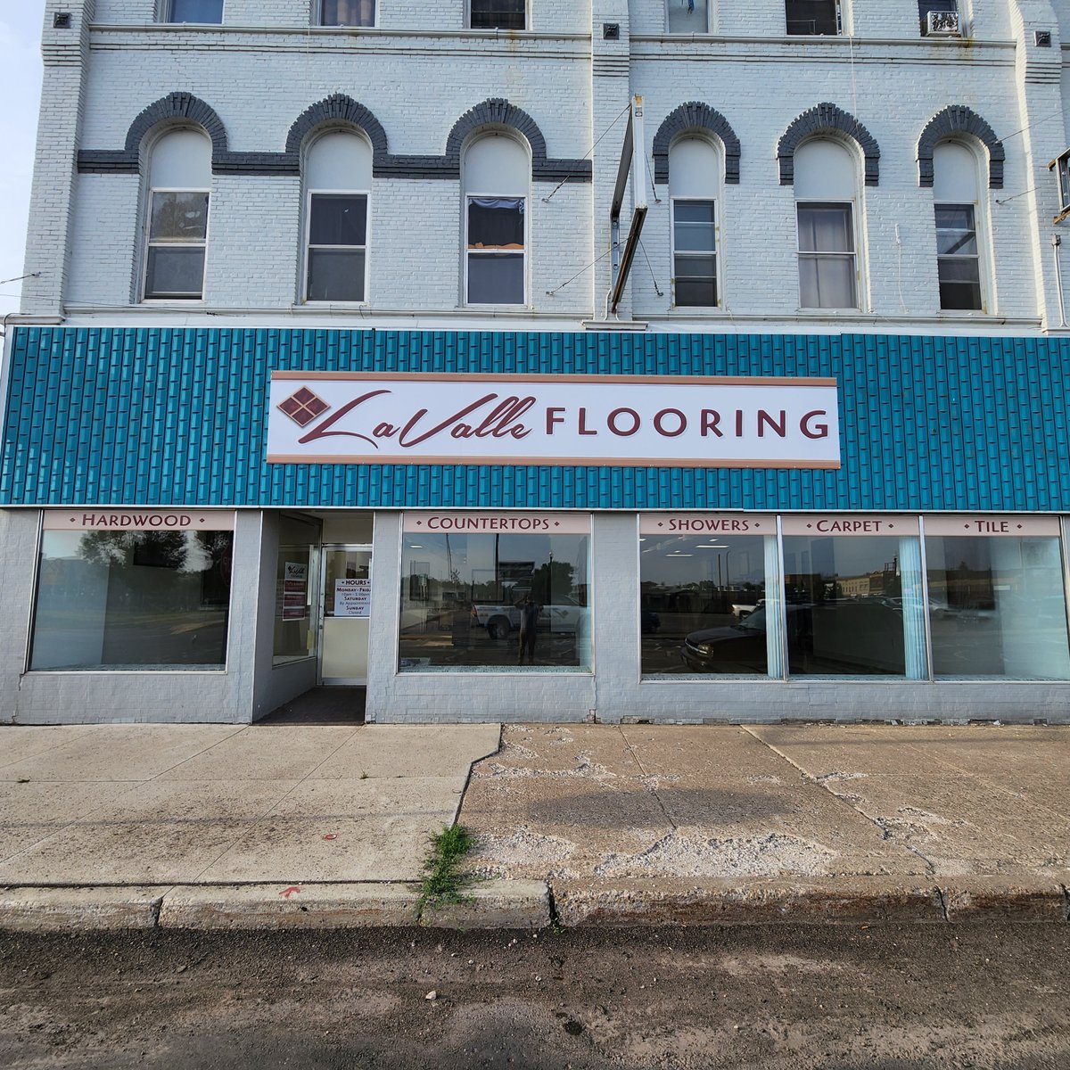 A huge thanks to the team at Roughrider Signs & Awnings for getting up our signage. Now it's 100x easier to find us! The exterior still needs a lot work but it's a work in progress. #jamestownnd #NorthDakota #floors #flooring #carpet #vinyl #hardwood #tile #northdakotalife