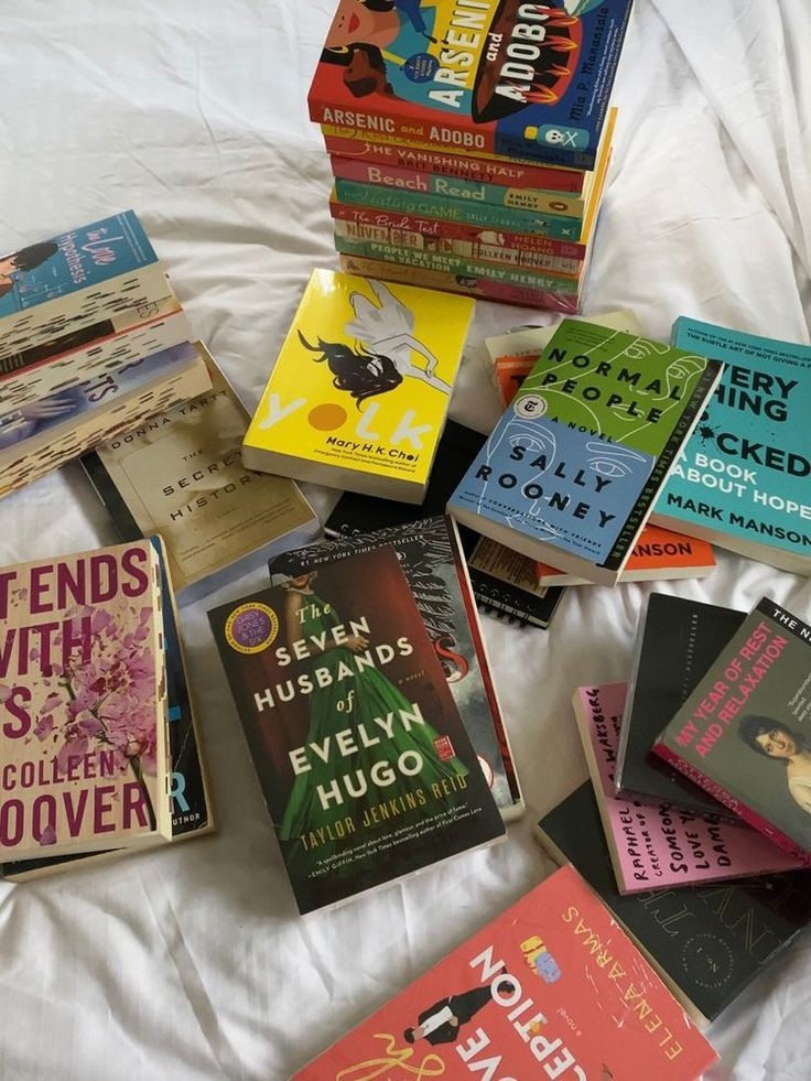 Solo quiero un romance como en mis libros favoritos,
¿Acaso es mucho pedir? 🍁❤️‍🩹