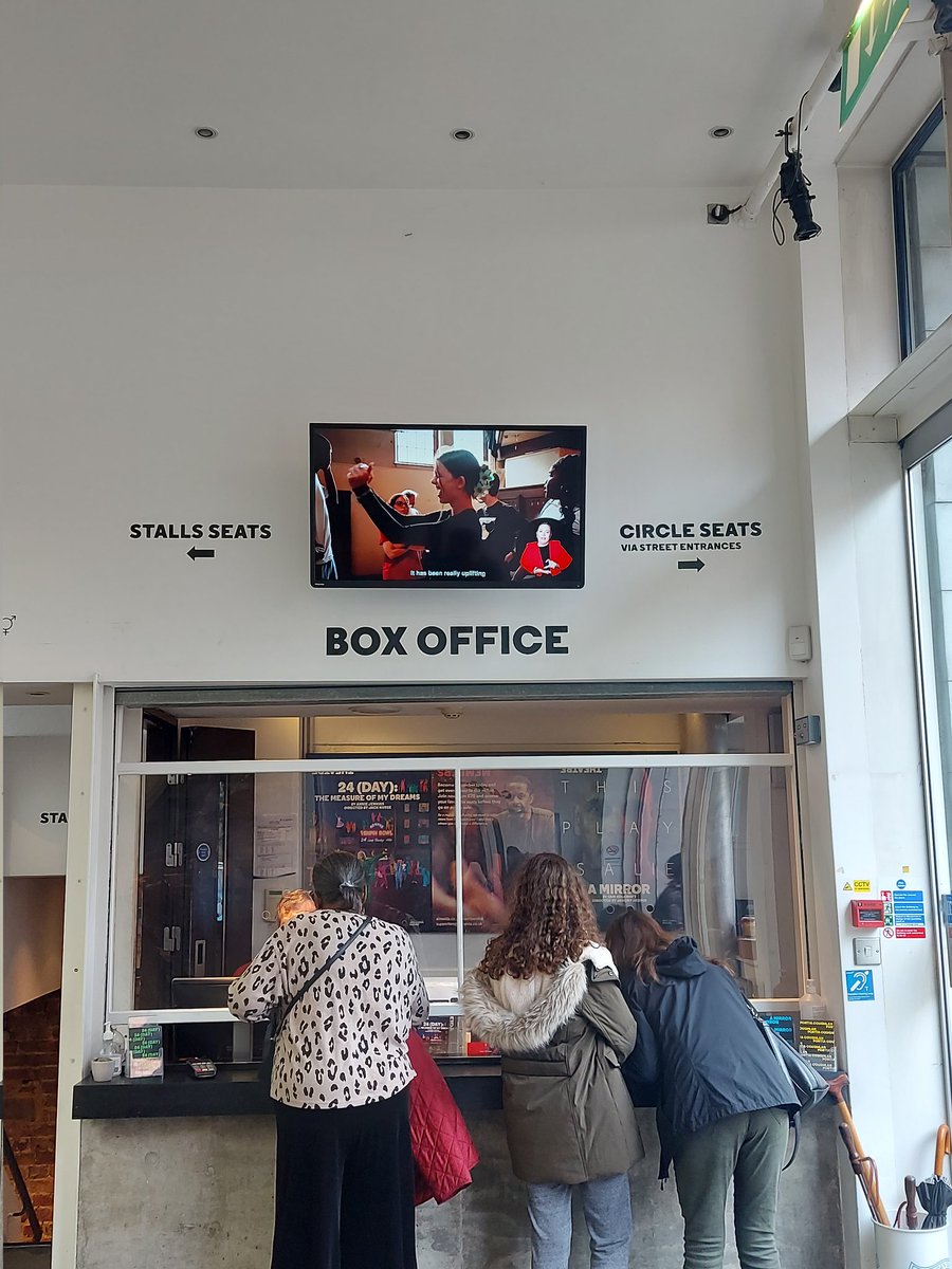 Congratulations <a href="/AlmeidaTheatre/">Almeida Theatre</a>, @allchangearts, <a href="/AFCCommunity/">Arsenal Community</a> &amp; <a href="/CardboardCitz/">Cardboard Citizens</a> on today's Dementia Friendly performance of '24 (Day): The Measure of My Dreams' - a play celebrating the understated joys of living. It's been such a pleasure working with you towards today's show!