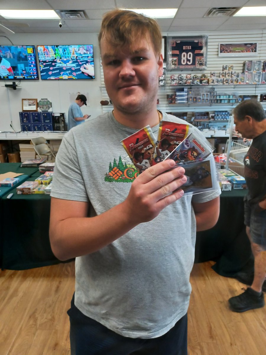 MikesStadiumSC's tweet photo. Hey @Topps it looks like collectors didn't mind waking up early, Making It To Mike's and enjoying 2023 International Trading Card Day!
We're putting packs into hands, making memories and growing the hobby today and every day :)
#ITCD
#collect
#thehobby https://t.co/aMD3oAADXk