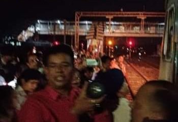 ManojMahakud3's tweet image. The people of Kalunga including the members of  Kalunga Vikash Parisad were welcome the train no Puri-Hatia Tapaswani Express as(18451/52) it's first day stoppage at Kalunga railway station on 5th August , 2023 
#Kalunga 
#Rourkela