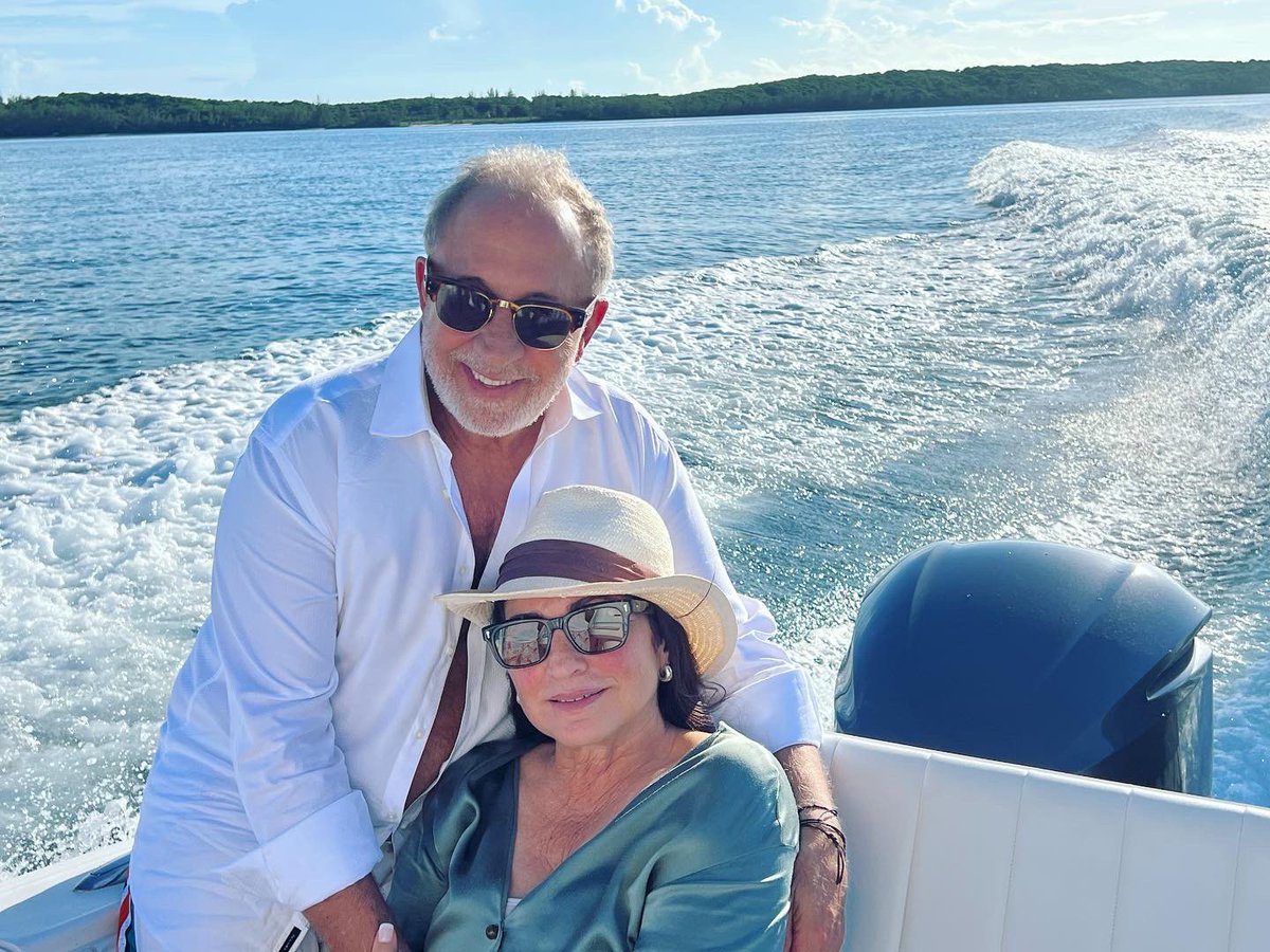 Summer vacation with my baby @gloriaestefan 💙 #summervibes #vacationmode