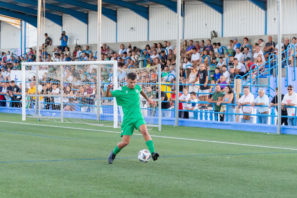 NLevel360's tweet image. 👤 Adrián × @atcosanluqueno 🟢⚪

💼 #NextLevel360 || #ASCF ⚽