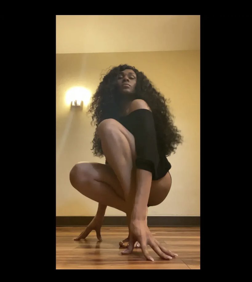 PynkPromise's tweet image. Still my absolute Favorite picture I’ve ever gotten of self🥴💖😩 #EliteModels #Love #Beauty