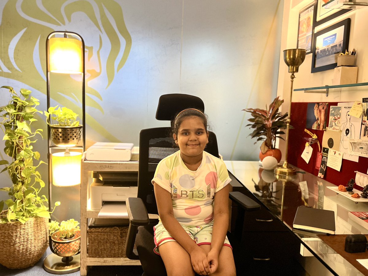 nowalv's tweet photo. Wonderful highlight of the work culture at @WeAreInterspace is to host family & friends ! This beautiful soul spent half the day with us and invariably gave us insights on how kids perceive their parent’s work life. #workculturematters #LearningfromKids #HRinsights https://t.co/FpR8LznAoU