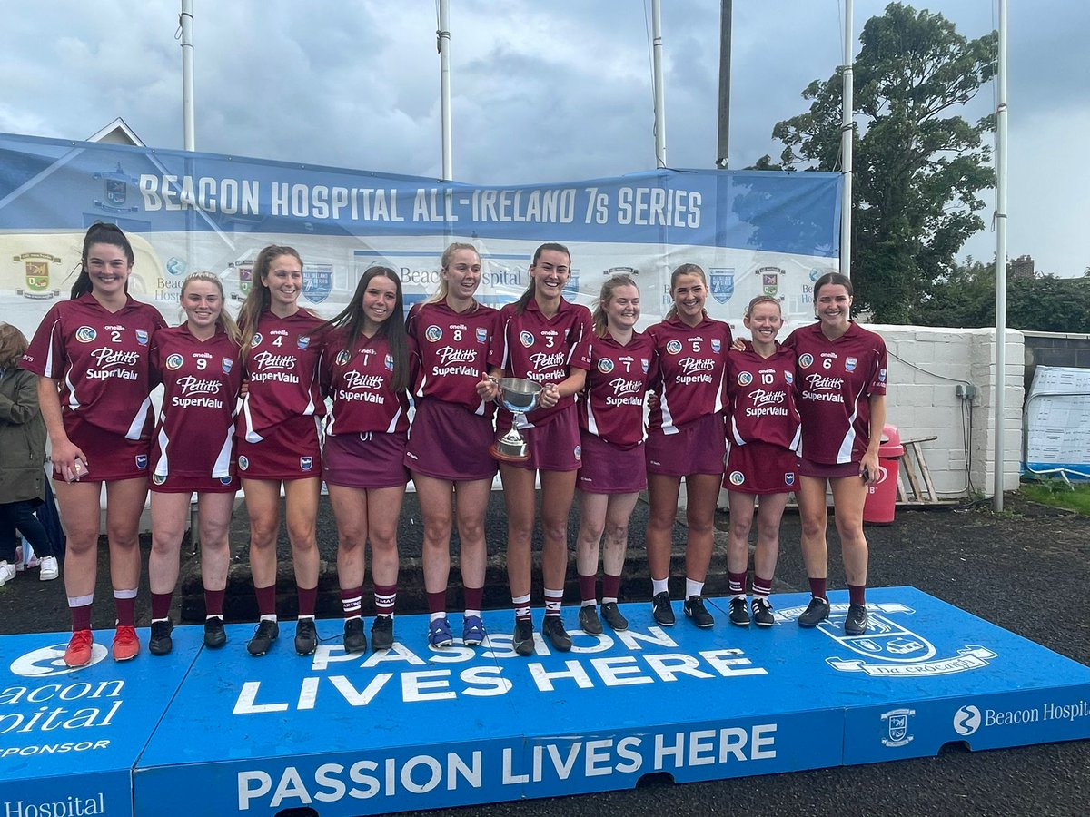 Official Wexford Camogie tweet media