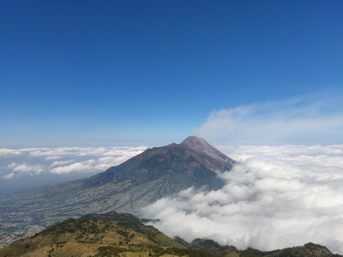 simasanggit's tweet photo. @convomfs Karena pada dasarnya suka sama langit, so here's some of good sky view (from my perspective). https://t.co/74d61jVXrc
