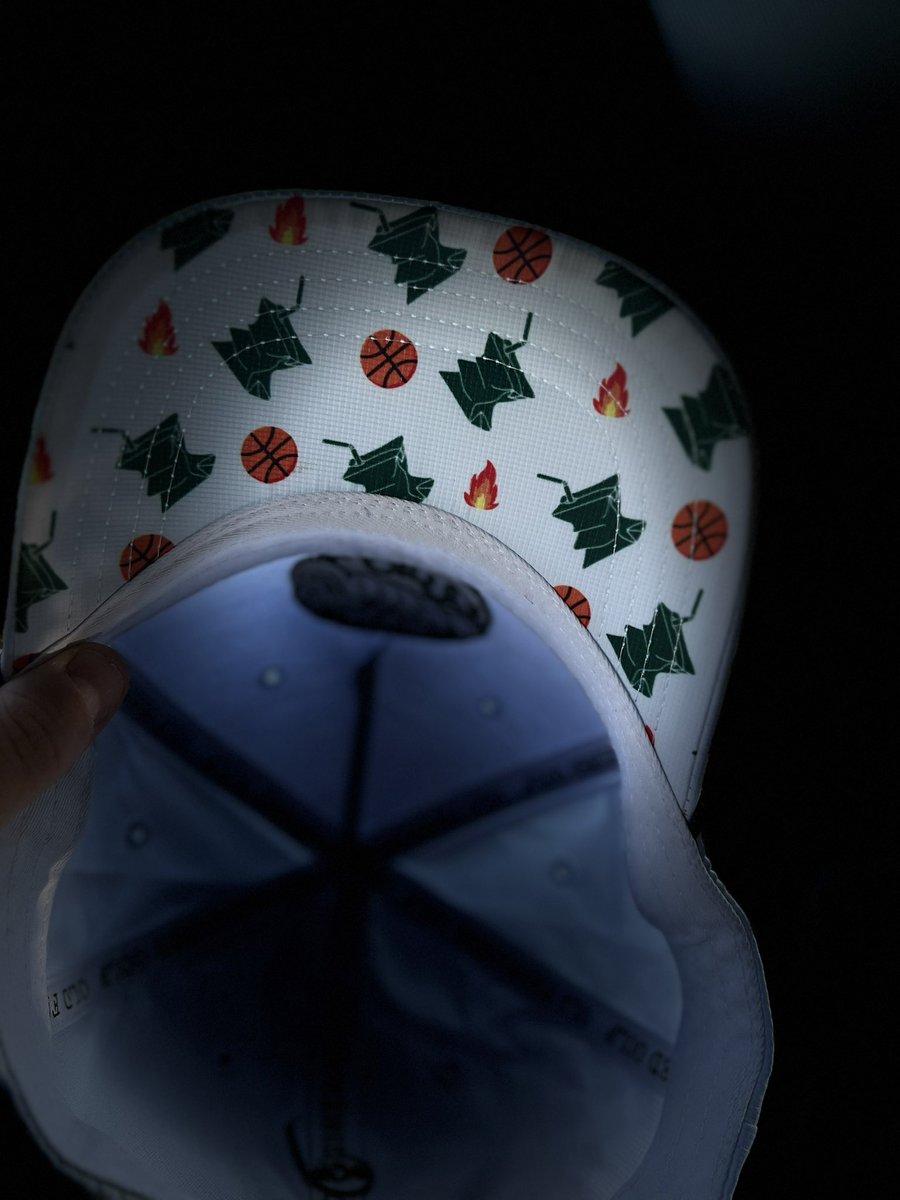 <a href="/OldFashGolf/">Old Fashioned Golf</a> <a href="/gbphoenixmbb/">Green Bay Men’s Basketball</a> GOT JUICE 🧃?! #BYOJ🧃