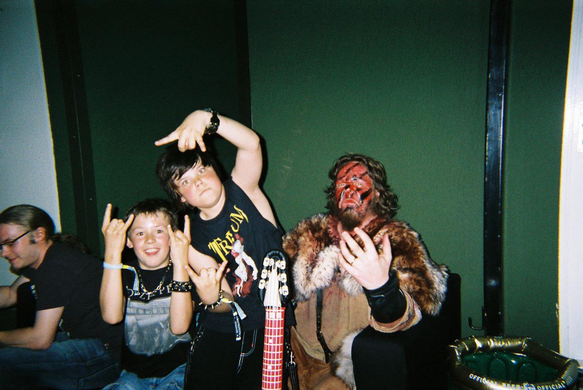 yungblud's tweet photo. 26 today 🎂 and it’s still “not a phase” … 🖤🖤🖤 https://t.co/BpIiNarUXE
