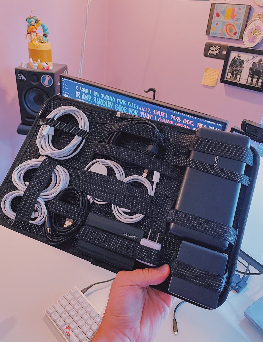 FIBRE 🌌🪐 tweet media