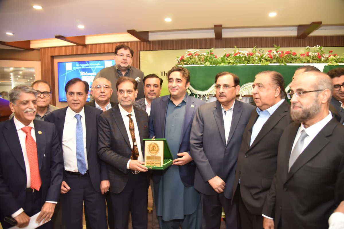 BBhuttoZardari's tweet photo. Honored to be part of @FPCCI important endeavor of launching the Export Research Centre in Karachi, a vision of #SMBB coming to reality. I am optimistic that it will play a crucial role in the promotion of trade and export led growth. Inclusion of private sector perspective into our policies and deliberative forums in critical. We must encourage public-private partnerships to form strong economic ties globally.