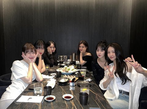 pannchoa's tweet photo. Gfriend reunite for a meal together
https://t.co/lJmwjEuFY8 https://t.co/9PUdCkxsyk