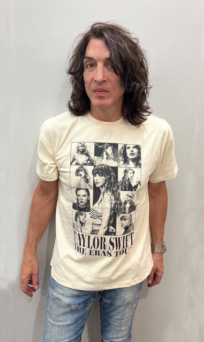 PaulStanleyLive's tweet photo. Took Erin, Sarah and Emily to see Taylor Swift Last Night! 6 shows at SoFi Stadium for a total of A HALF MILLION PEOPLE and I know why… PHENOMENAL SHOW BY A PHENOMENAL ARTIST. Thanks to her staff for rolling out the red carpet for us. https://t.co/PL0qOz0c3B