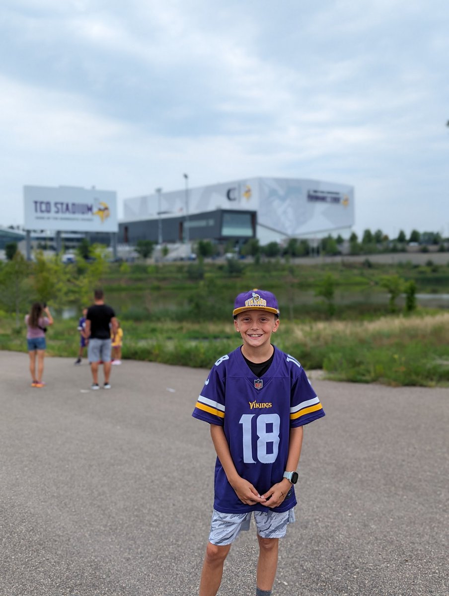 muse_guy's tweet image. Max is having a blast at #VikingsTrainingCamp