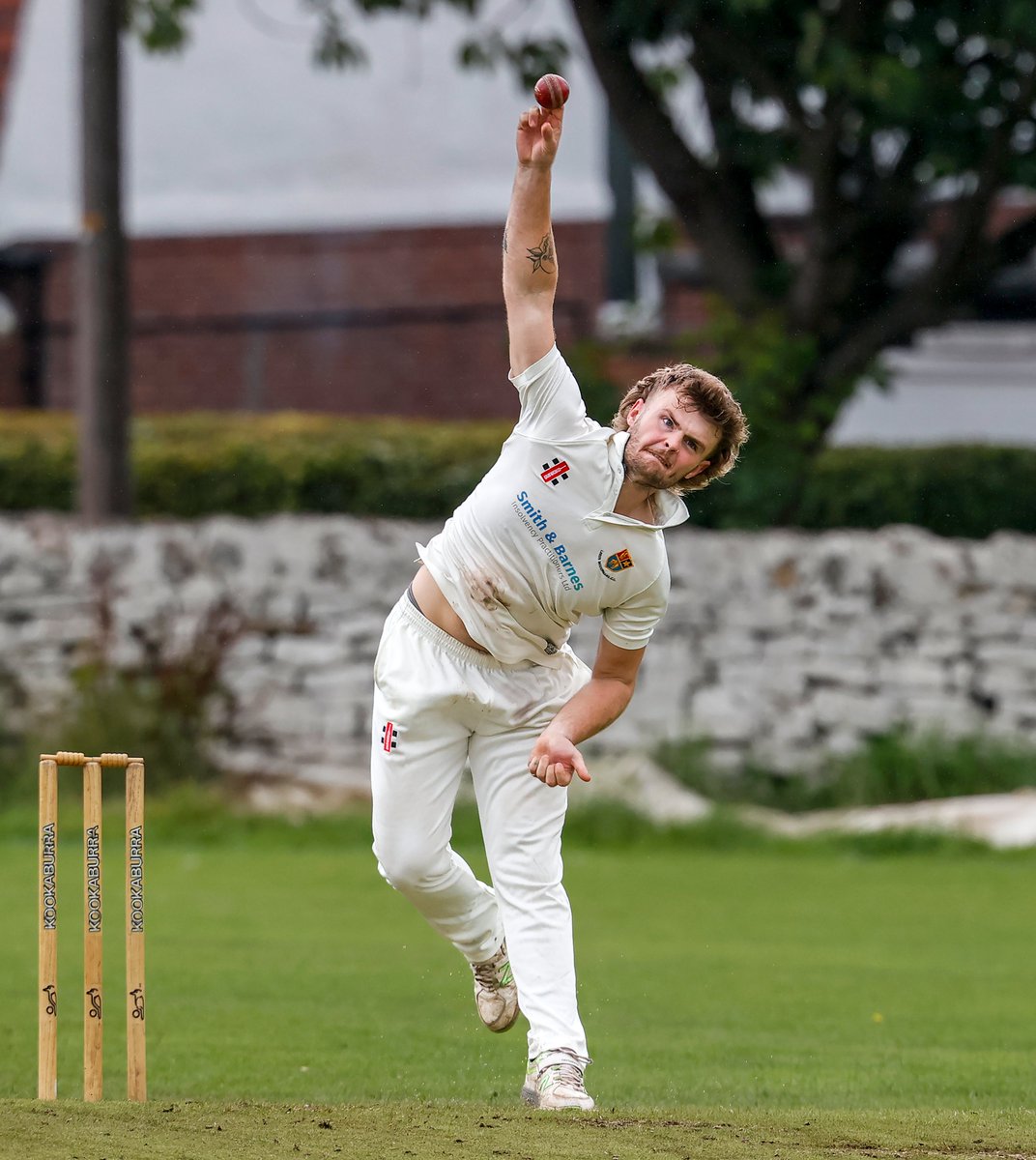JohnHealdPhotog's tweet photo. Mods' bowlers: Jaden Sefton (left) &amp; Elliott Coultas (top rt). Final photo shows the weather-beating sawdust that will have been in great demand throughout the county today. @HorsforthCC v @leedsmodscc , @AWSCL , @YorkshireCCC , @yorkshirepost , @grassrootscric Mods win by 6 wkts https://t.co/dlDTdBsIem