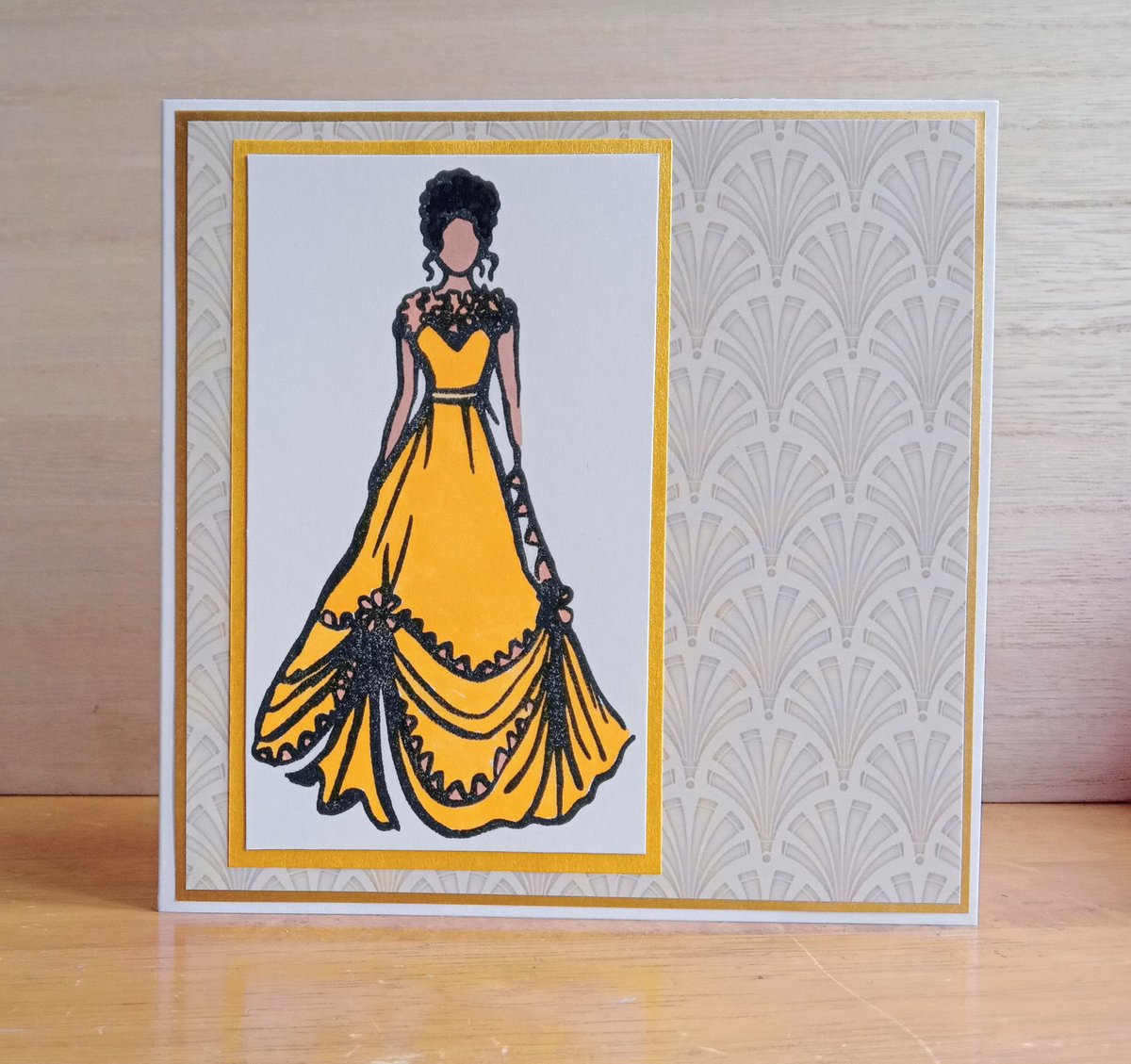 An elegant 6x6' card to share this evening.
Just £2.50 & greeting of choice can be added. 
The matts are a beautiful pearlescent gold.

I'm also here & ready for new orders;
Pop me a message 😊💛

#HandcraftedByMaxineB
#handmadeIntheuk #Handmadecardsforsale