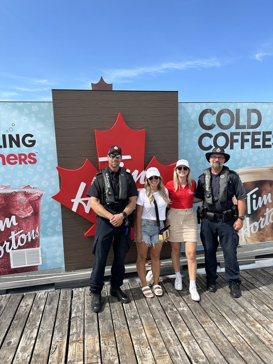 DRPSRoadSafety's tweet photo. Our Marine Unit naturally had to stop by the marine @TimHortons up in @TwpofScugog this weekend. Please ensure you stay safe on the water #LifeJackets #soberboating ^bb https://t.co/TLXvVmj1jQ