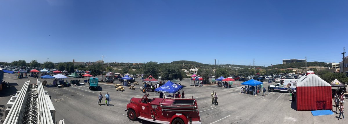 Safe Kids Day Event! Thank you University Health for inviting Ian’s Foundation to attend and share Ian’s story and promote helmet safety! Huge thank you to board member Daria Putzier for volunteering! 💜