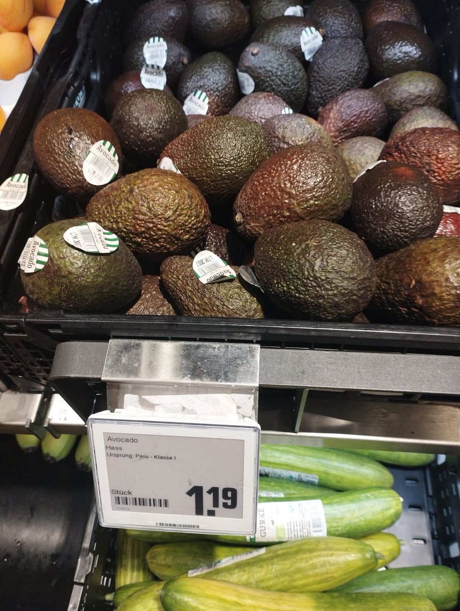 DenschMaria's tweet photo. @dandochola Y el aguacate en Berlín https://t.co/OiawEptOhE