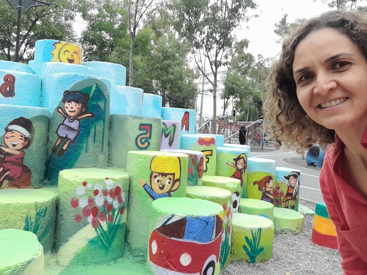 carlapascualmx's tweet photo. El #ParquePushkin poco a poco recupera su esencia colorida y divertida https://t.co/P9anOlZrso