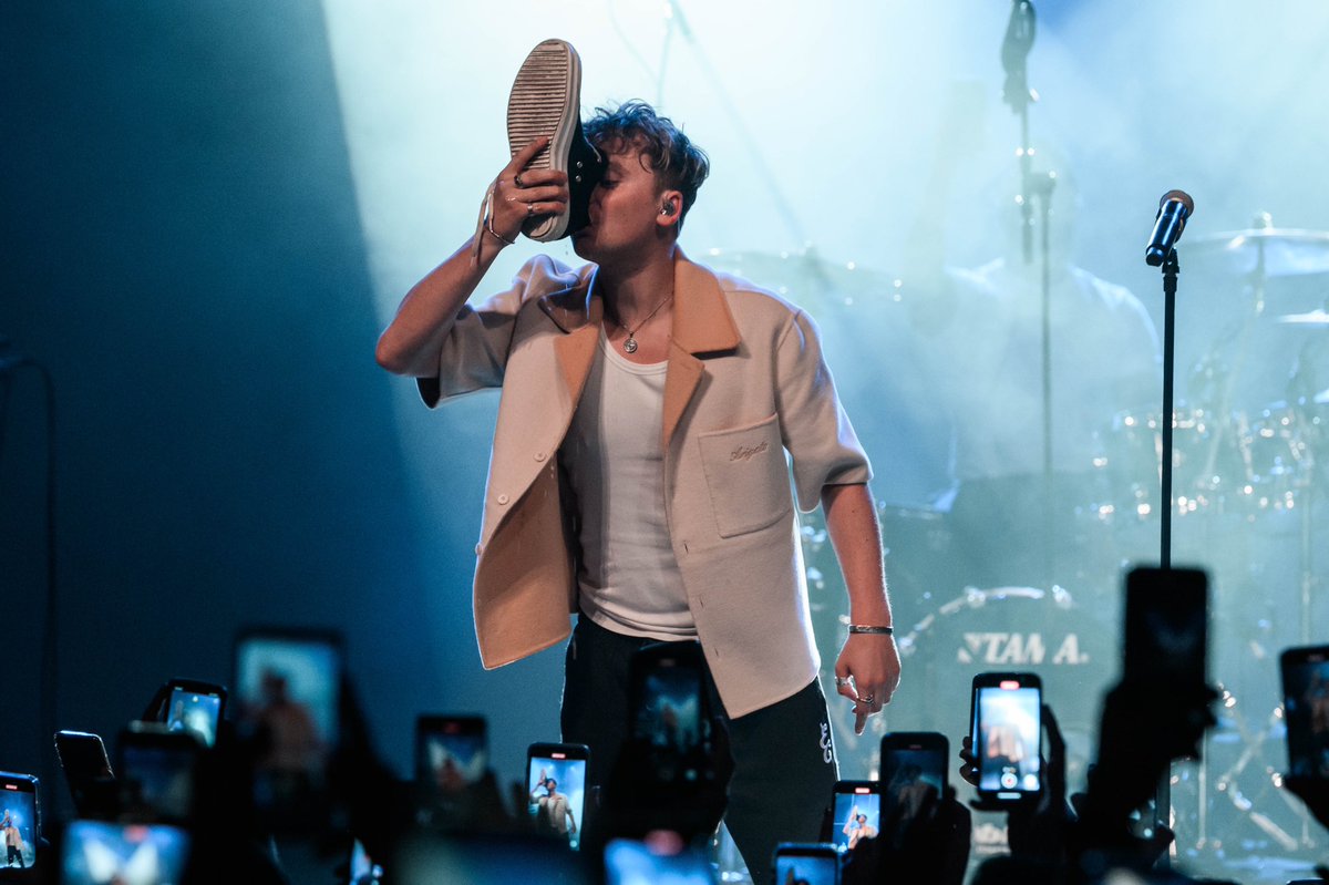 ConorMaynard's tweet photo. Just me hoping Sad Boy Summer tour goes something like this… 🍺👟 https://t.co/lxePjAqU1w